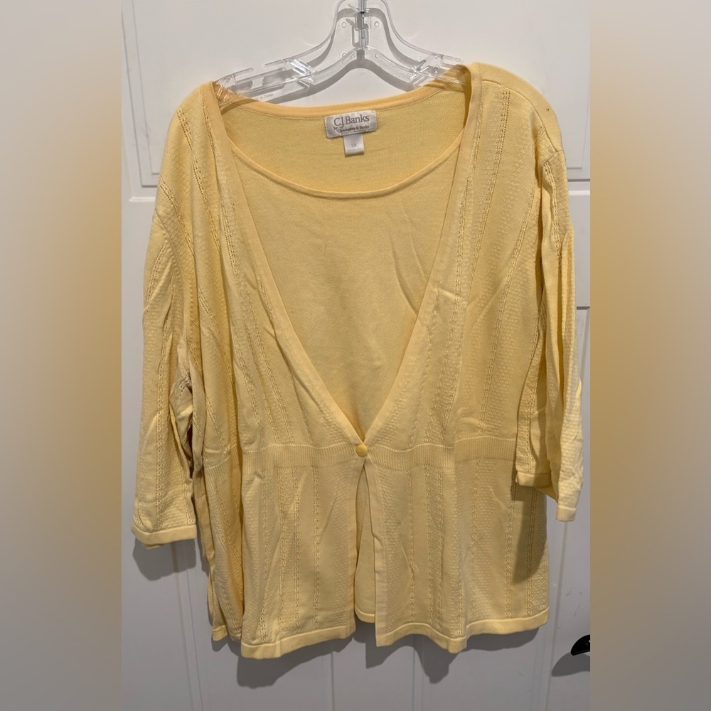 CJ Banks Soft Yellow Button-Front top / light sweater (3X)